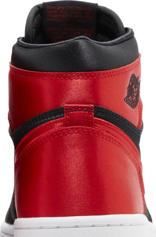 Air Jordan 1 Retro High OG 'Satin Bred' – Image 7
