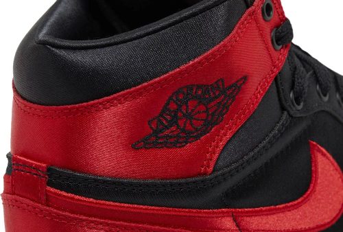 Air Jordan 1 Retro High OG 'Satin Bred' – Image 9