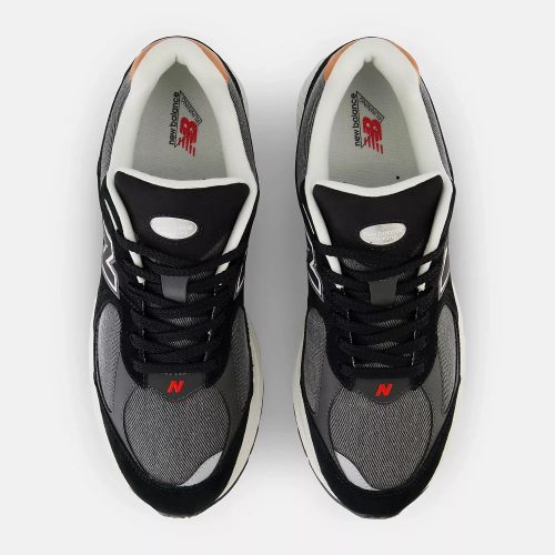 New Balance M2002R Black – Image 3