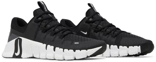 Nike Free Metcon 5 'Black White' DV3949001-2.jpg