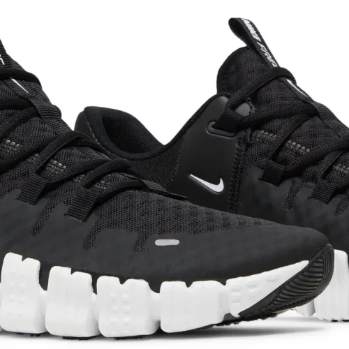Nike Free Metcon 5 'Black White' DV3949001-2.jpg