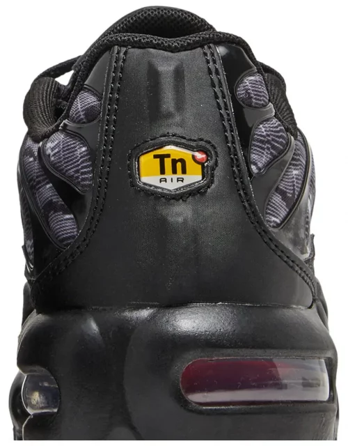 Nike Air Max Plus GS ‘Black University Red’ – Image 7