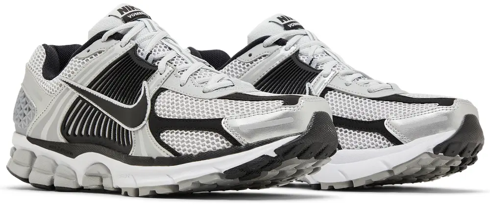 Nike Air Zoom Vomero 5 'Metallic Silver Black' – Image 7