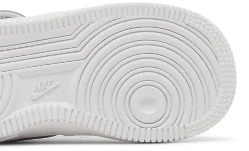 La Nike Air Force 1 Mid TD ‘Triple White – Image 5