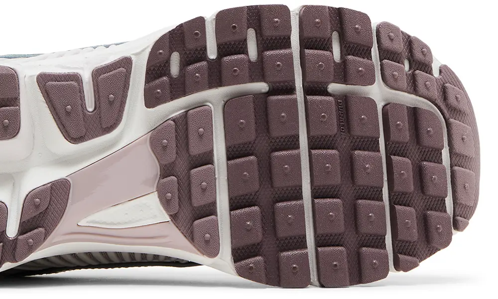 Nike Wmns Air Zoom Vomero 5 'Chrome Platinum Violet' – Image 5