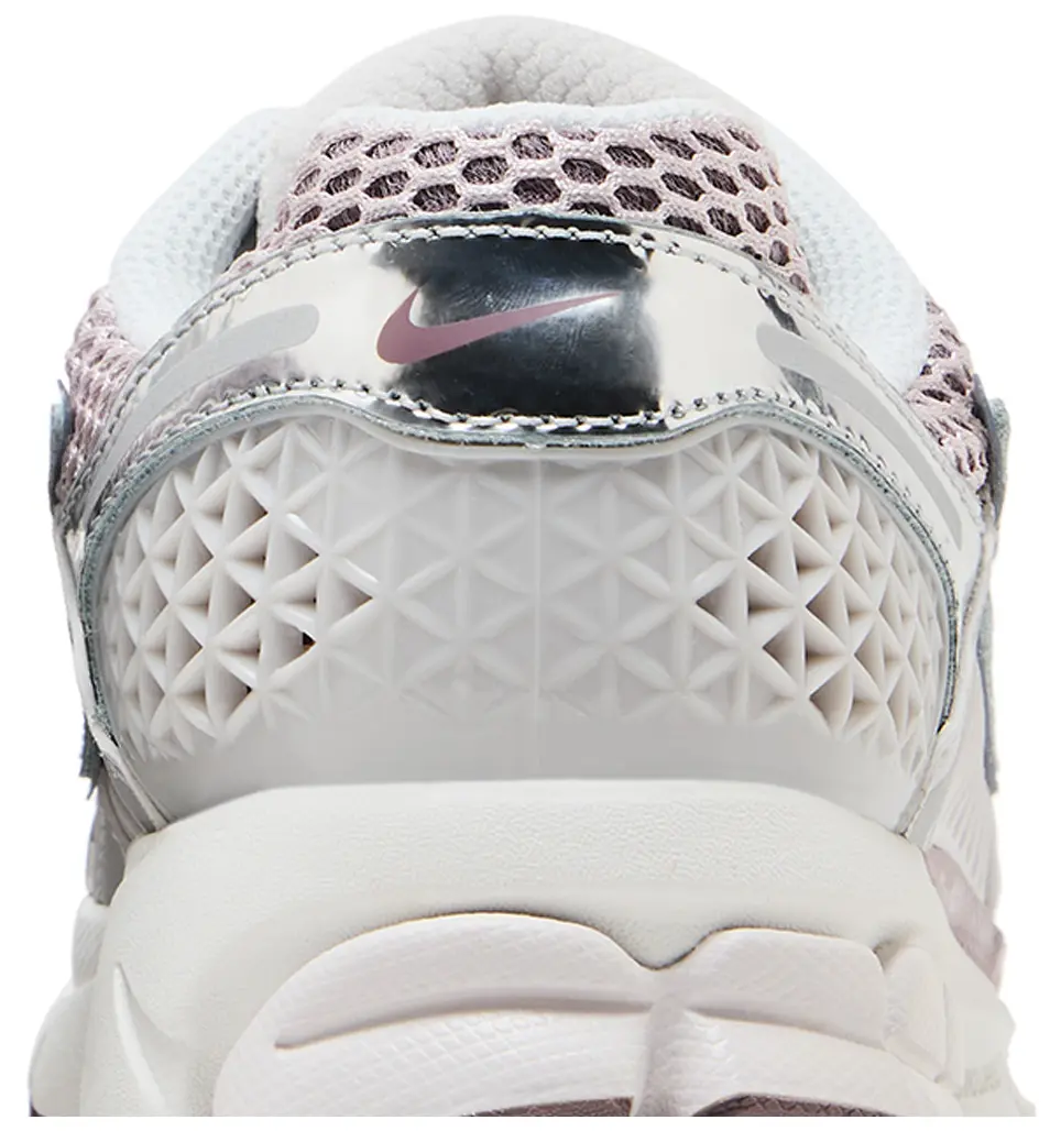 Nike Wmns Air Zoom Vomero 5 'Chrome Platinum Violet' – Image 7